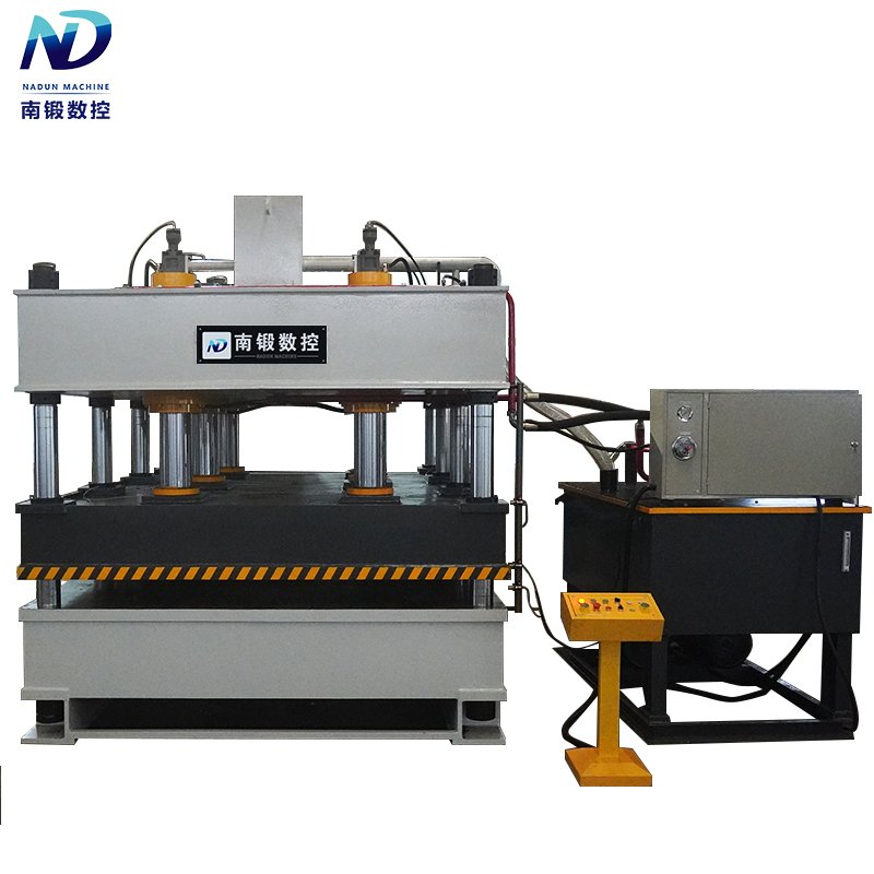 What are the recommended operating temperatures for a 500-ton hydraulic press?