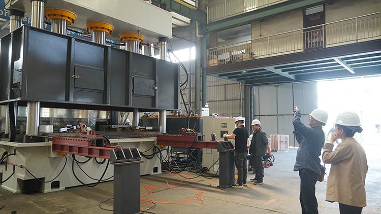 Syrian Clients Visit Nadun Machinery Manufacture Co., Ltd. for Salt Block Press Machine Procurement